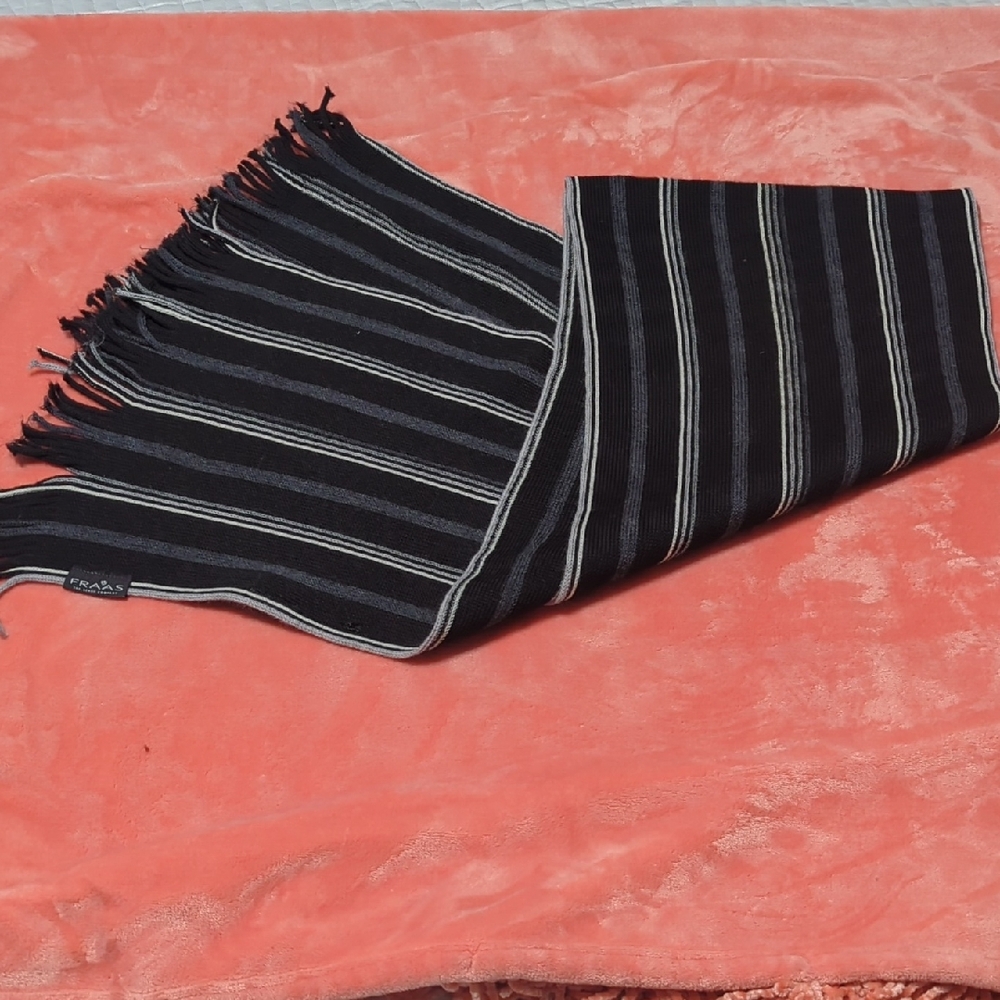Fraas Black, White and Grey Scarf